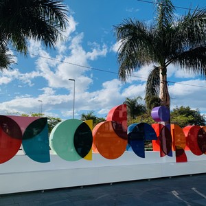 Zwiedzanie miasta Funchal ☀️
#maderaryszardbaraban #funchal #visitmadeira #madera #ryszardmadera #przewodnik #wycieczkipopolsku #portugalia #portugal #polskadziewczyna #polskichlopak #travel #instatravel #wroclawgirl #wroclawboy #warsawgirl #warsawboy #miasto #stolica #wakacje