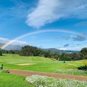 Wyłapany moment budowania się tęczy z pola golfowego w Santo da Serra na wycieczce Wschód .
Zapraszam wszystkich serdecznie na wycieczki w małych 8 osobowych grupkach. #maderaryszardbaraban #madera #visitmadeira #madeira #ryszardmadera #przewodnik #wycieczki #portugal #portugalia #wyspawiecznejwiosny #przyroda #tęcza #natura #nature #naturephotography #photooftheday #widoki #góry #polskadziewczyna #polskichłopak #warsawgirl #warsawboy #golf #wakacje